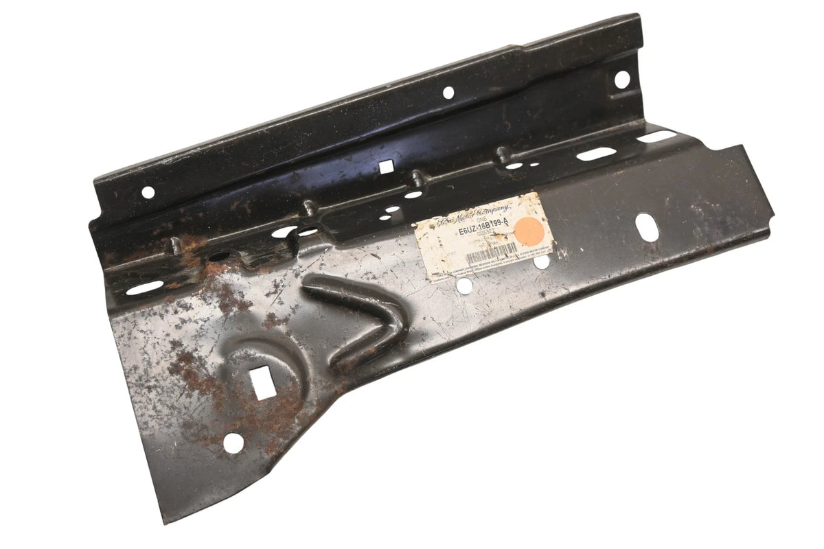 Fender Filler Apron Reinforcement for Ford (E6UZ-16B199-A)