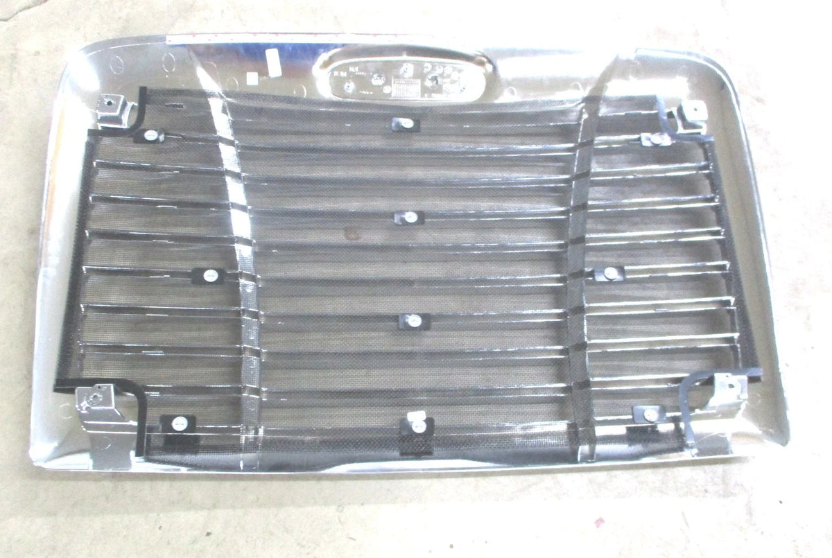 Front Grille with Bug Screen for Freightliner C112 C120 (A17-16132-004)