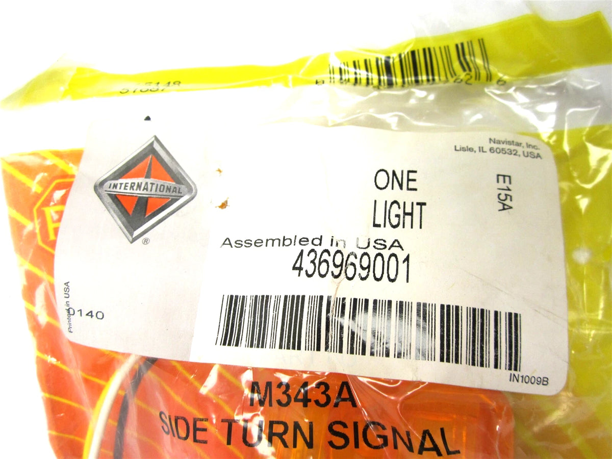 Amber Turn Signal Light for International M343A (436969001)