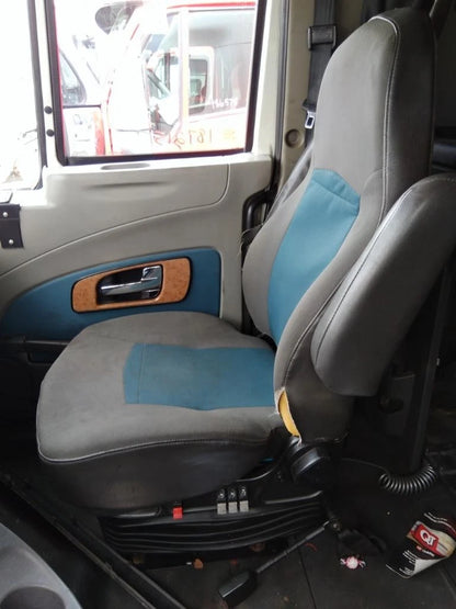 Front Seat for International ProStar 122 (2013)