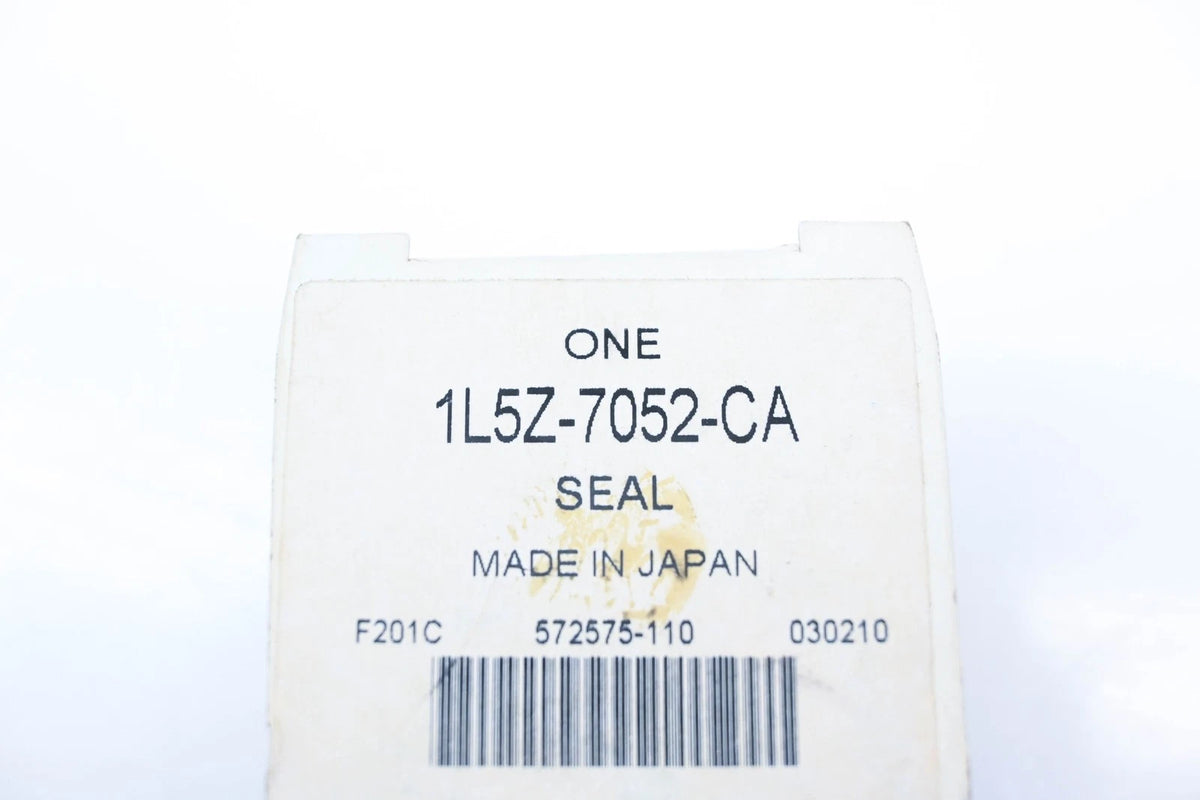 Extension Housing Seal for Ford (2001–2001) 1L5Z-7052-CA