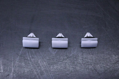 Set of 3 Exterior Rocker Moulding Clips for Ford (W715201-S300)