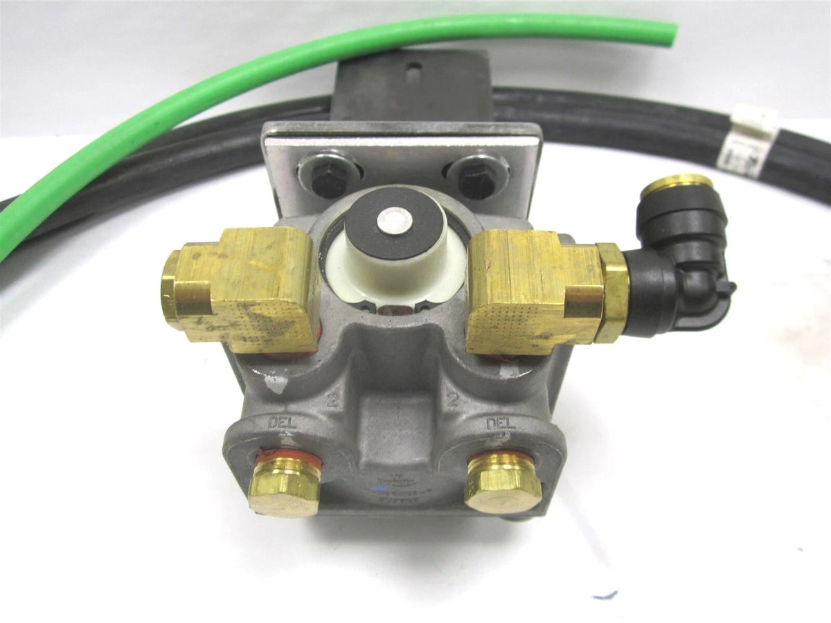 Brake Relay Valve Assembly for International (005663)