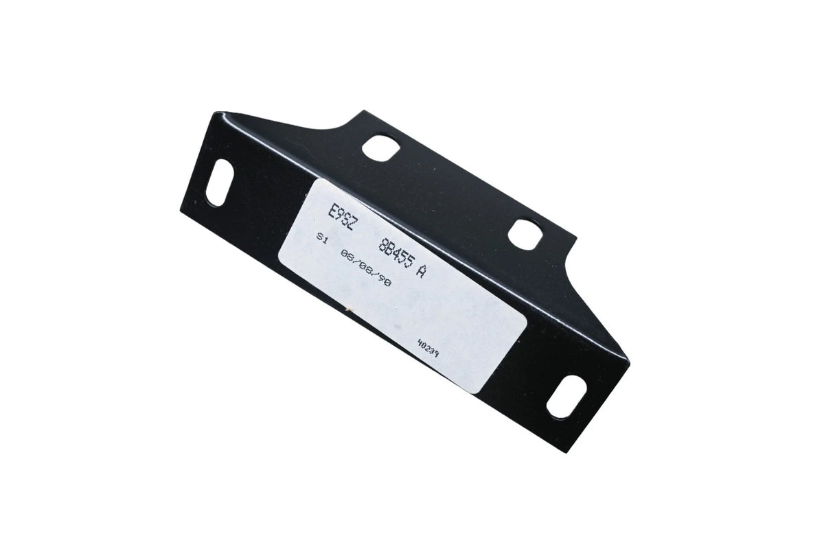 Radiator Grille Opening Panel Bracket for Ford (E9SZ-8B455-A)