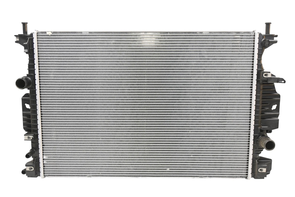 Radiator Assembly for Motorcraft (RAD-96, DG9Z-8005-B)