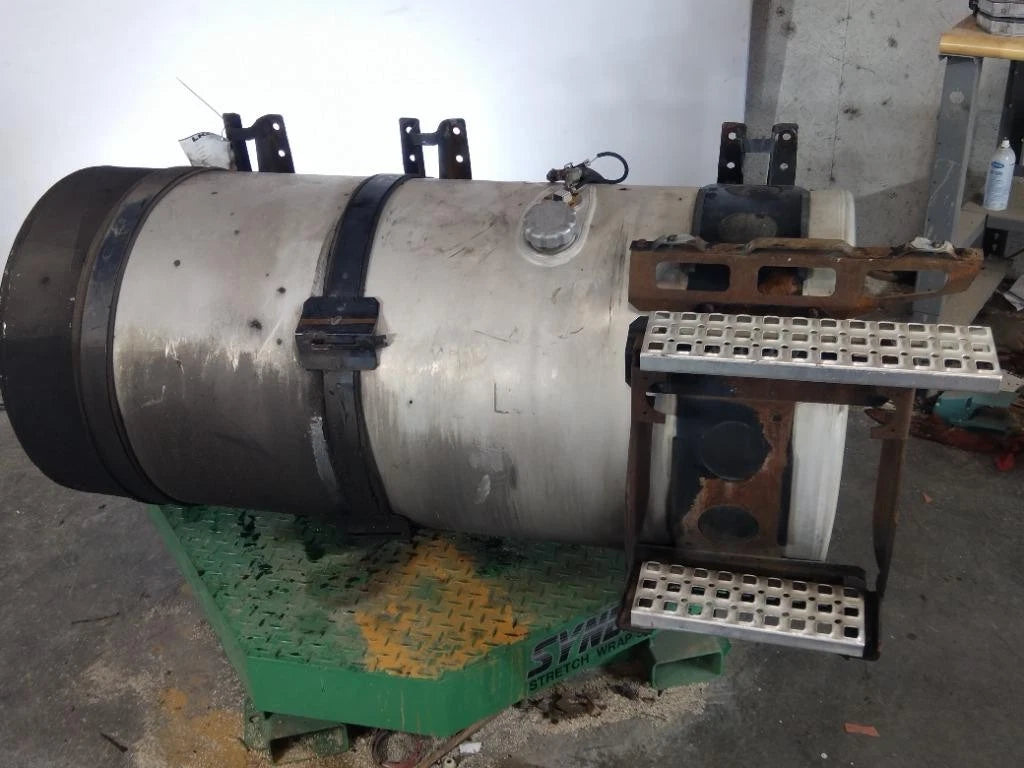 Fuel Tank for Volvo (2010) Left, GA