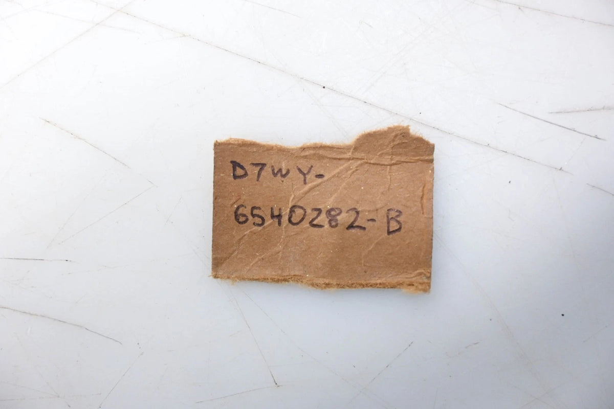 Trunk Door Letter O Nameplate Kit for Ford (D7WY-6540282-B)