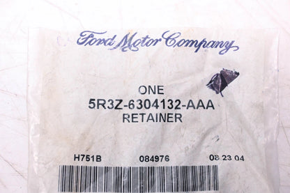 Sun Visor Retainer for Ford (2005–2005) 5R3Z-6304132-AAA