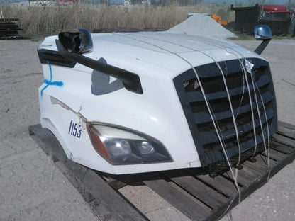 Hood for Freightliner Cascadia 125 (2019)
