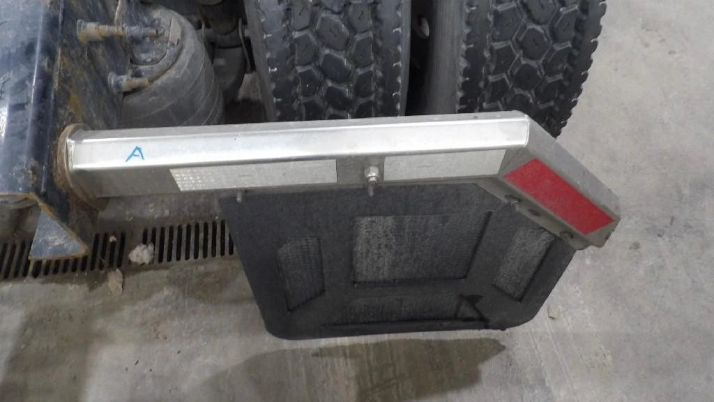 Mud Flap Hanger for Freightliner Cascadia 125 (2018–2023)
