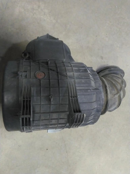 Air Cleaner for Volvo VNM (2016) - Replaces 20877848