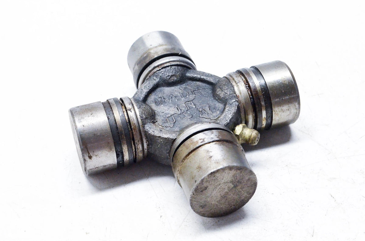 Precision Universal Joint 496 U Joint for Universal Applications (NOS)