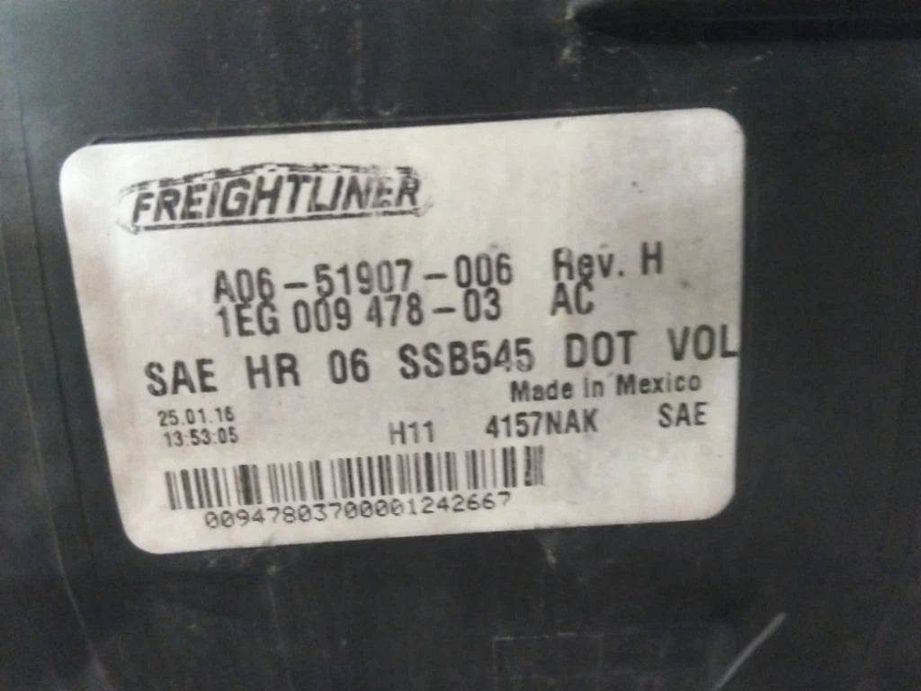 Left Headlight for Freightliner Cascadia (2017) MD