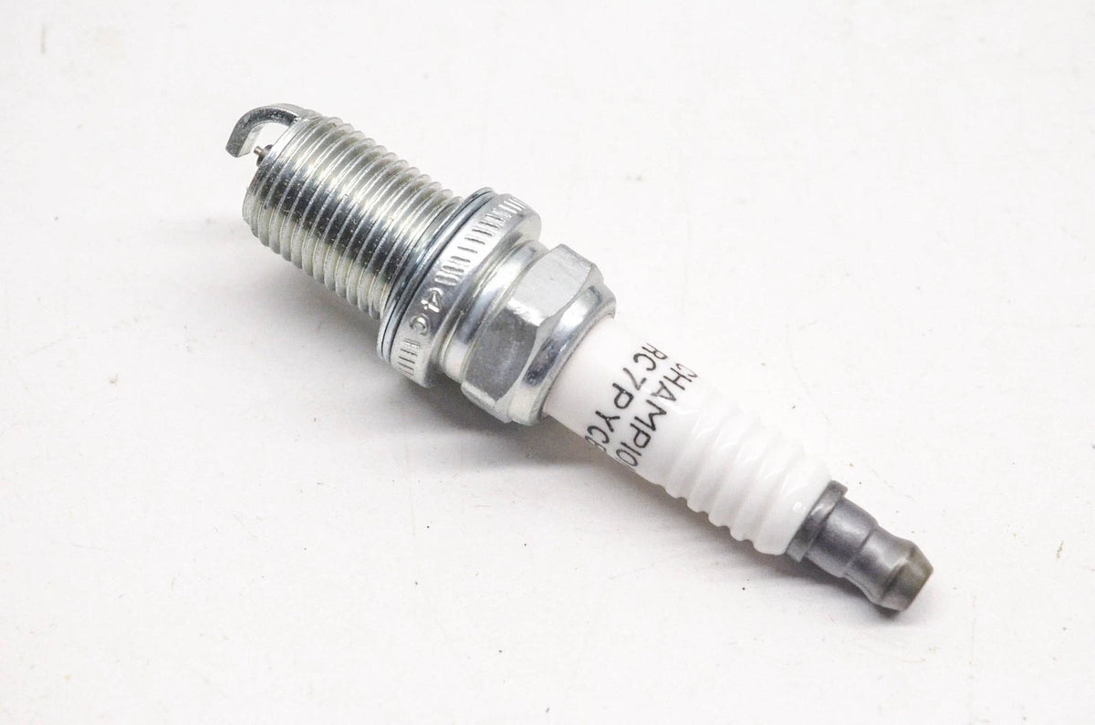 Champion RC7PYCB Spark Plug for NOS