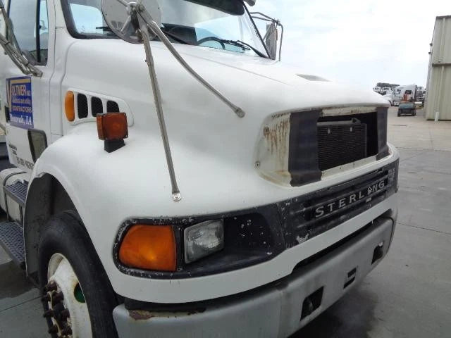 Hood for Sterling ActERRA 5500 (2001–2010)