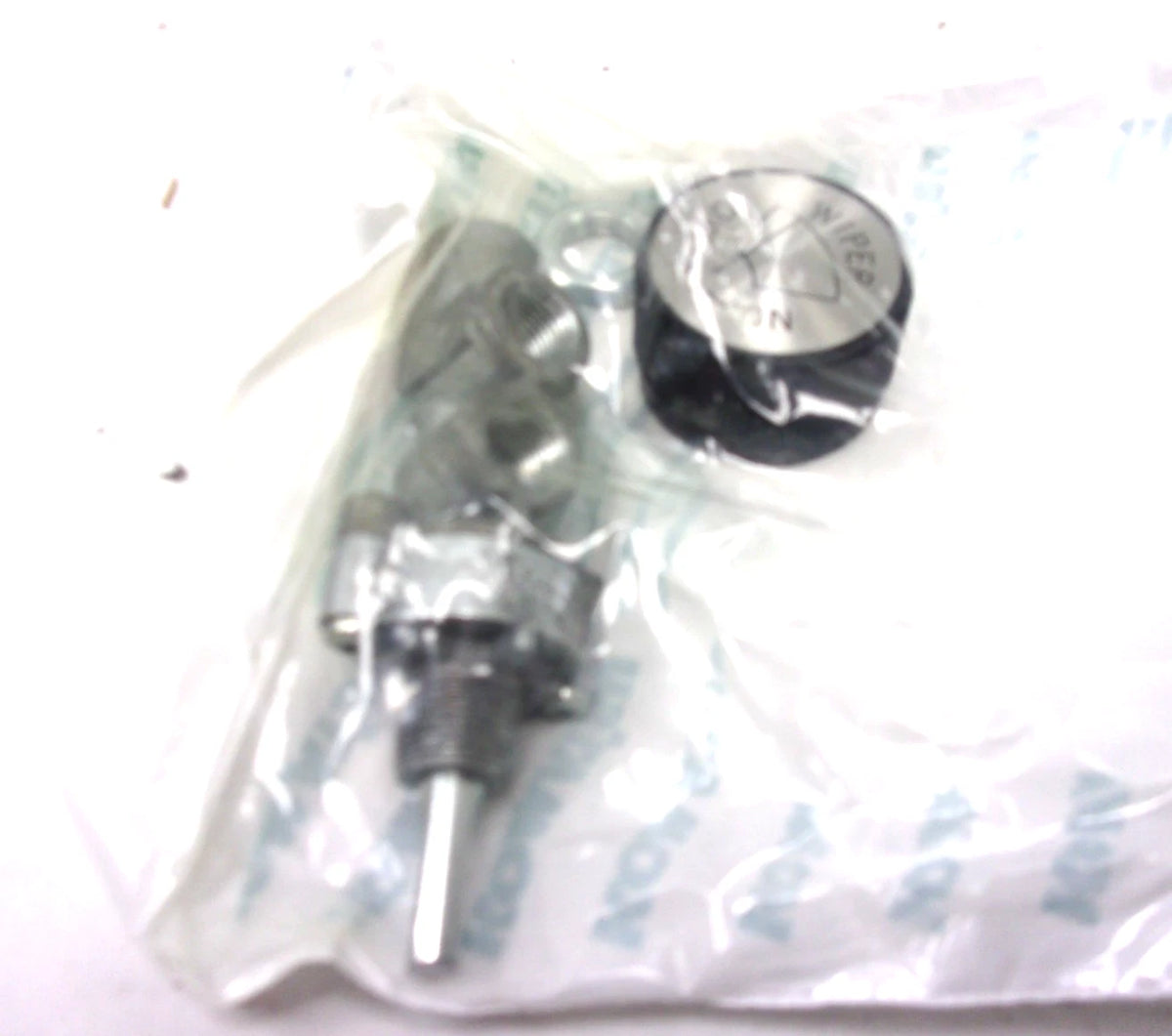Windscreen Wiper Regulating Valve for Komatsu (1269298H91, 4820-01-371-7284)