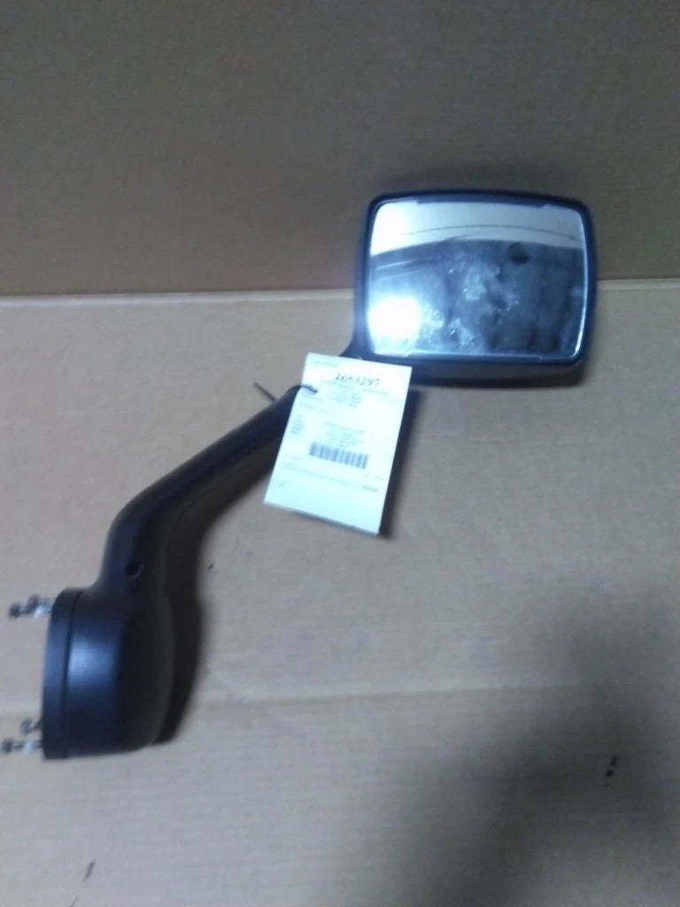 Right Fender/Hood Mirror for Peterbilt 579 (2017)