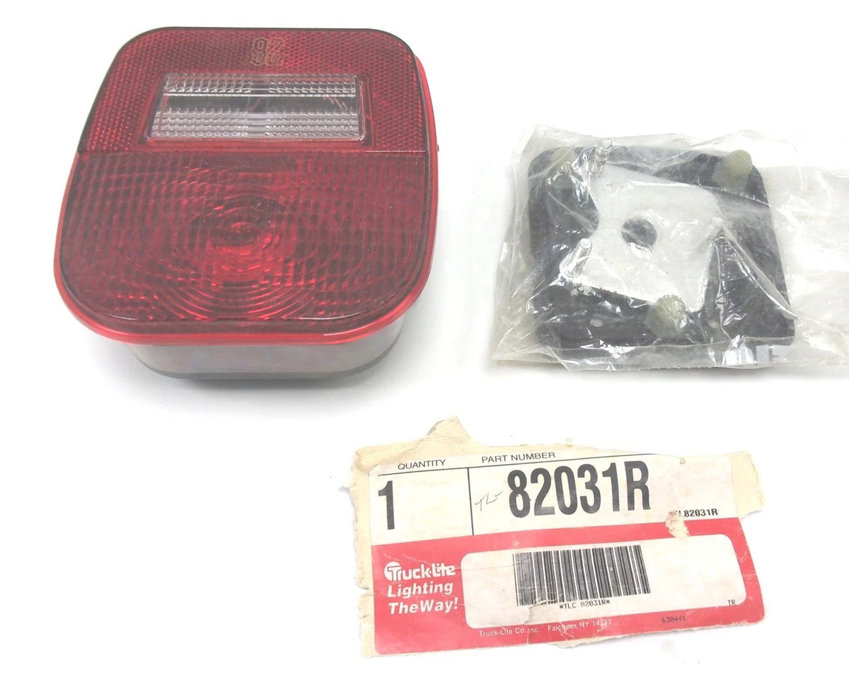 Truck-Lite Super 82 Rectangular Red Stop Tail Turn Light for OEM (82031R, 53712)