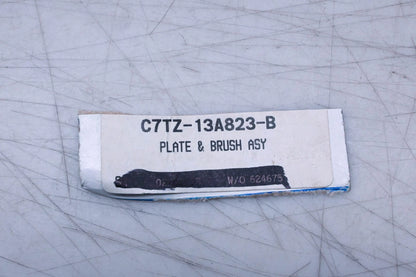 Steering Wheel Horn Brush Plate Assembly for Ford (C7TZ-13A823-B)