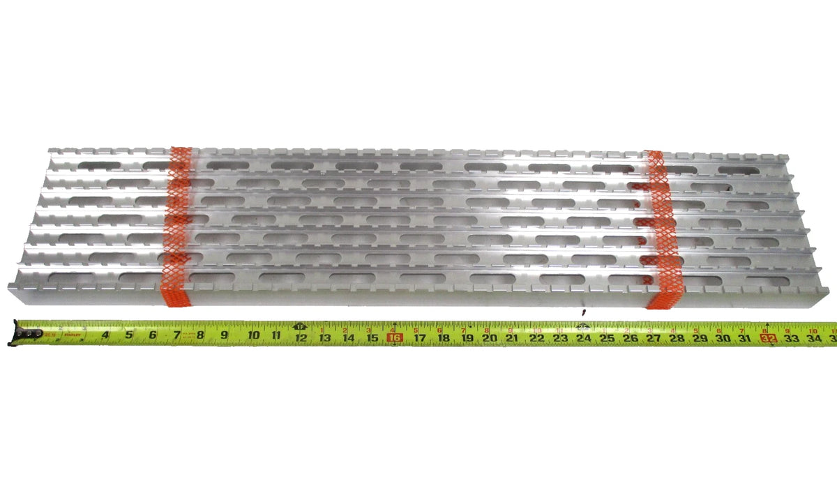 OEM Aluminum Battery Box Tool Step for International (3541356C1)