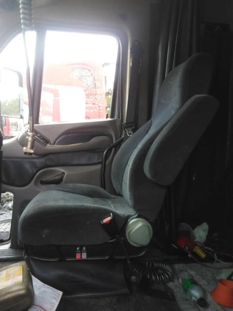 Front Seat for Peterbilt 387 (2003)