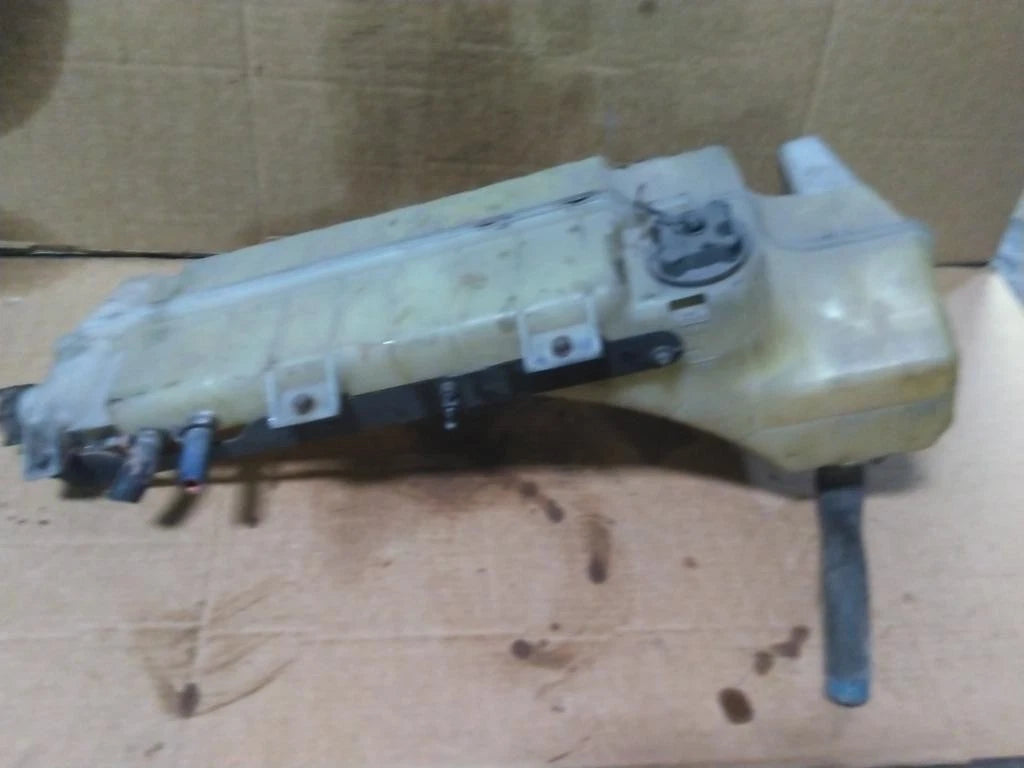 Radiator Overflow Tank for Mack CXU612 (2015)