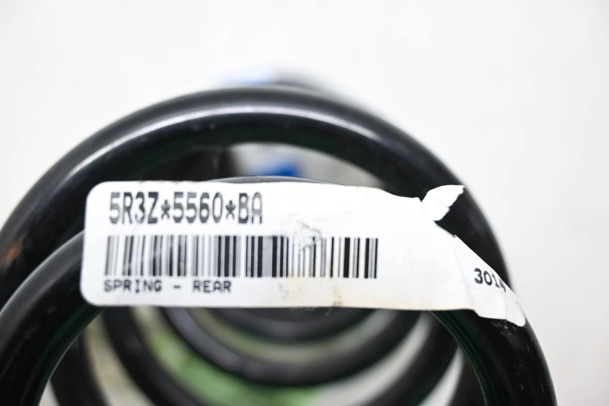 Coil Spring for Ford (5R3Z-5560-BA, 9R33-5560-BA, 612912)