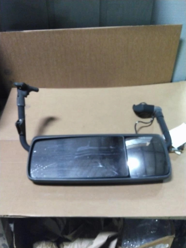 Left Door Mirror for Volvo VNL (2006)