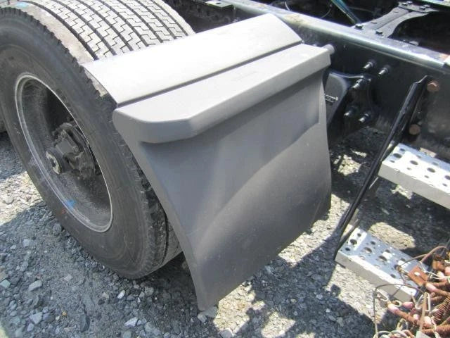 Rear Quarter/Half Fender for Freightliner Cascadia 126 (2020) Right