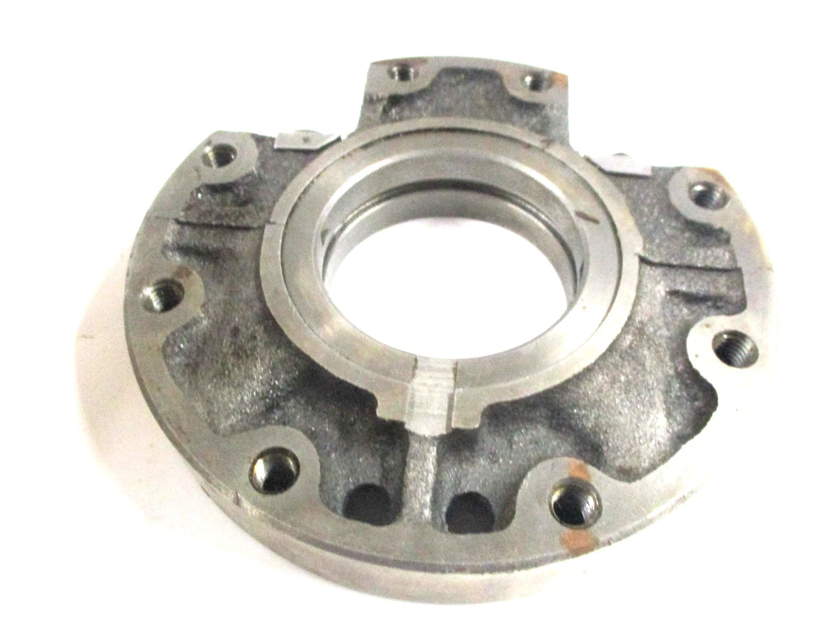 Main Crank Bearing Case for Kubota L185 L235 L345 (OEM 15521-04050)