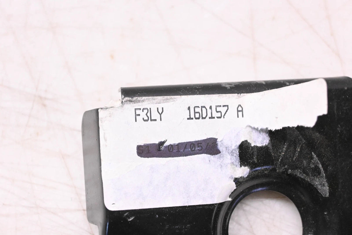 Left Side Fender Mounting Bracket for Ford (F3LY-16D157-A)