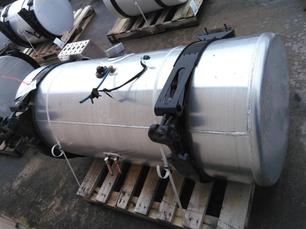 Fuel Tank Left for Freightliner Cascadia 126 (2022)