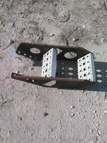 Frame Step for Freightliner Cascadia 125 (2017)