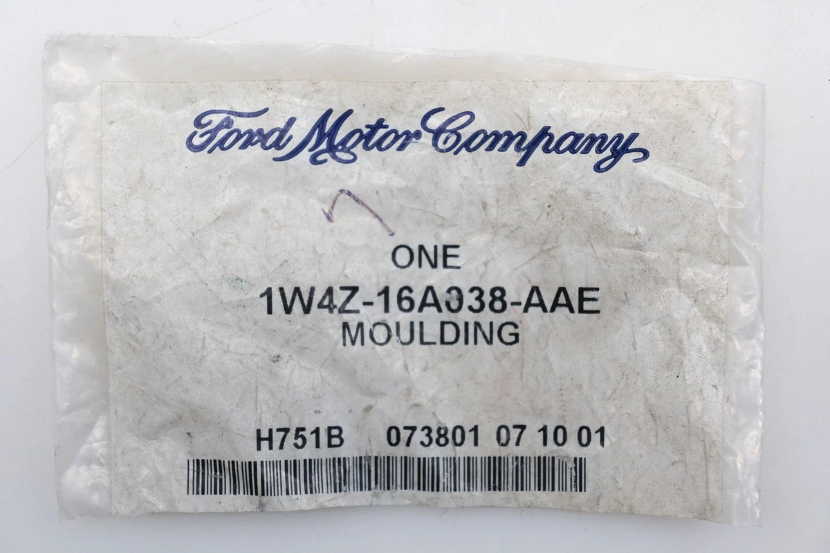 OEM Right Fender Moulding for Ford Lincoln LS (2001–2002) 1W4Z-16A038-AAE
