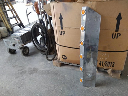 Cab Skirt Filler Panel for Western Star 4900 (2004)
