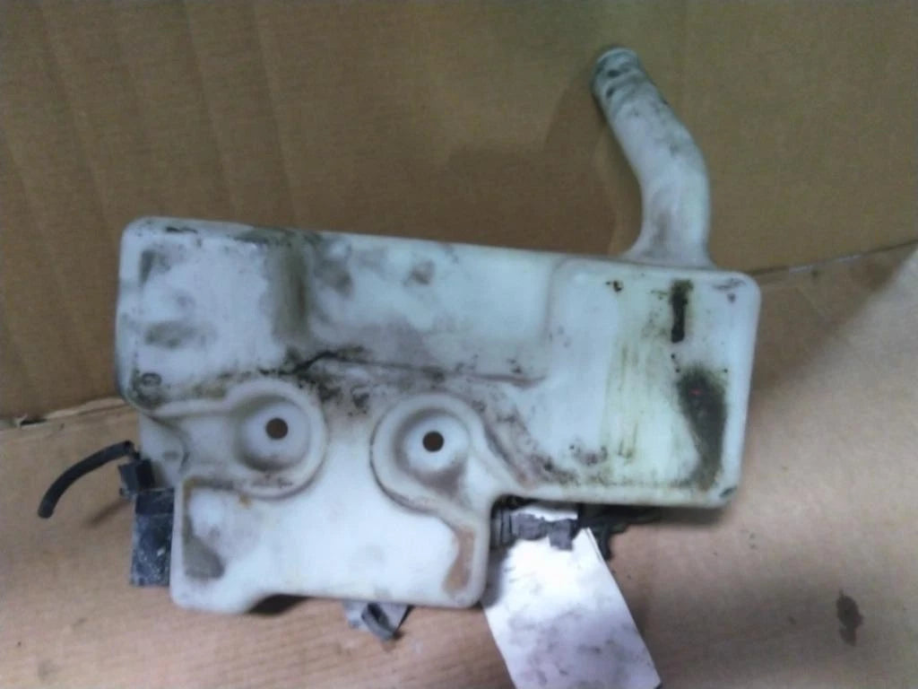Windshield Washer Reservoir for International LT (2019)
