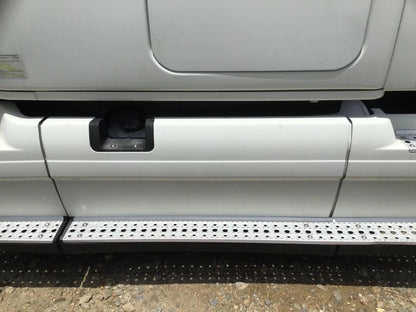 Side Fairing Left for Freightliner Cascadia 125 (2012)