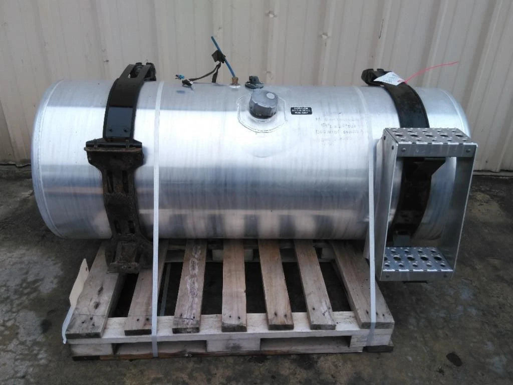 Fuel Tank Left for Freightliner Cascadia 126 (2022)