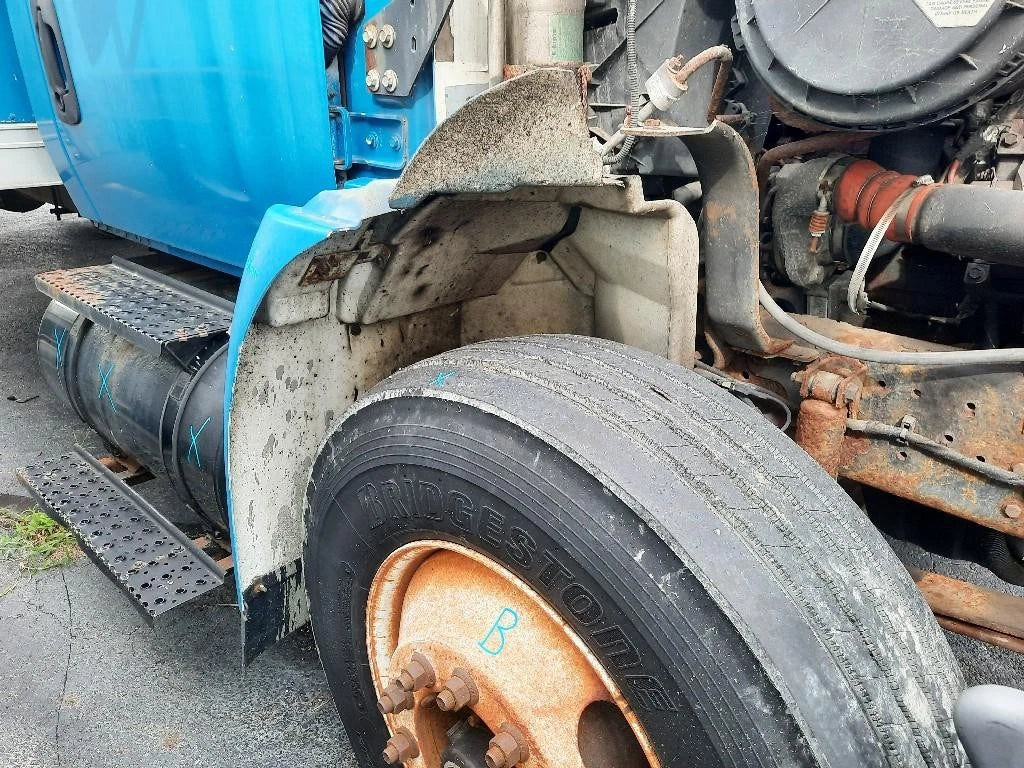 Fender Extension for International 4300 (2005) Right
