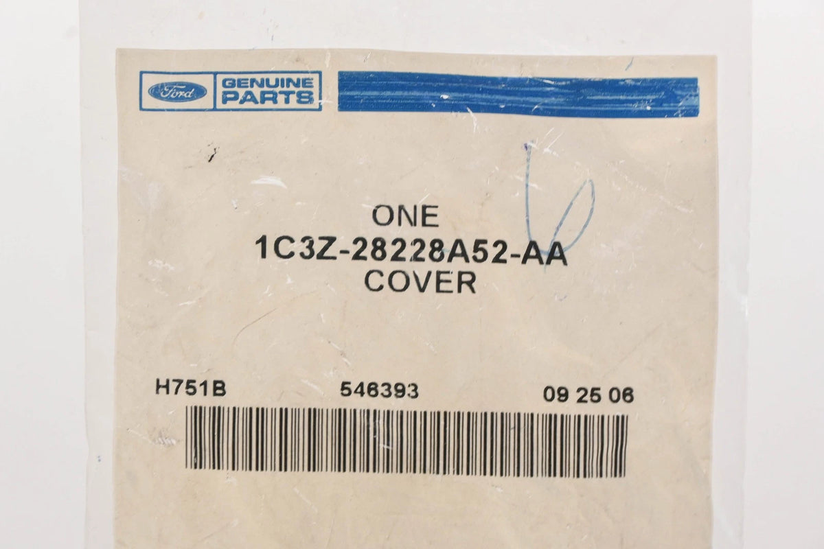 Hinge Cover for Ford (2001–2001) 1C3Z-28228A52-AA