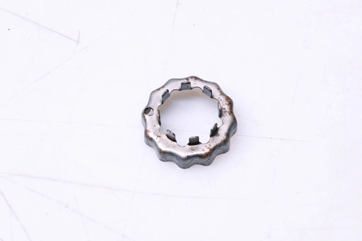 Spindle Axle Retainer Nut for Ford (390622-S)