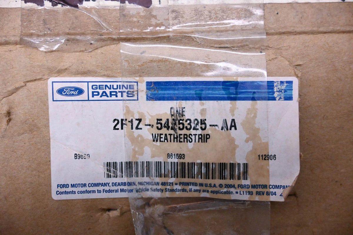 Rear Door Weatherstrip Assembly for Ford (2000–2002) 2F1Z-5425325-AA