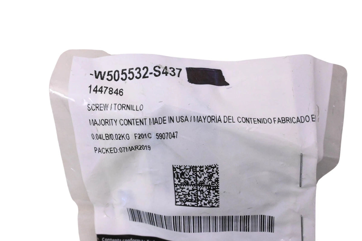 Oil Outlet Tube Screw for Ford (W505532-S437, 1447846)