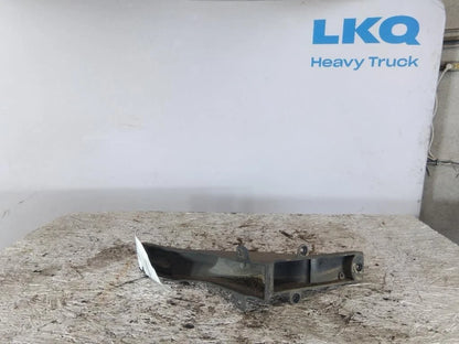 Fairing Bracket Right for Freightliner Cascadia 126 (2019)