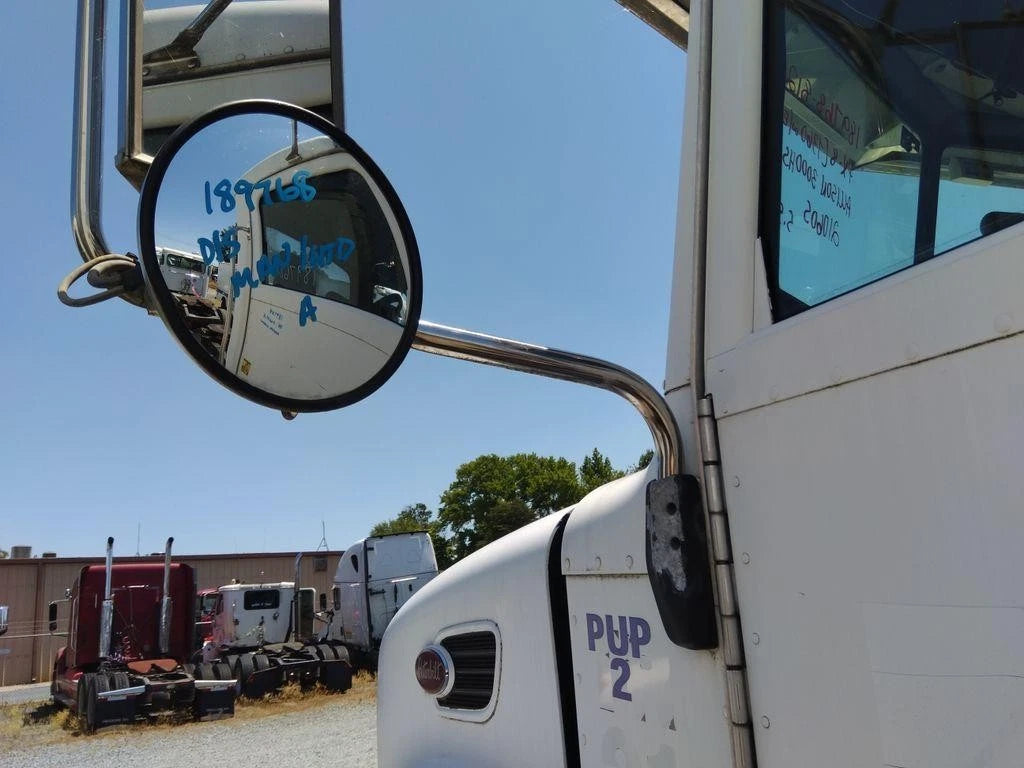 Left Cab/Door Mirror for Peterbilt 335 (2006)