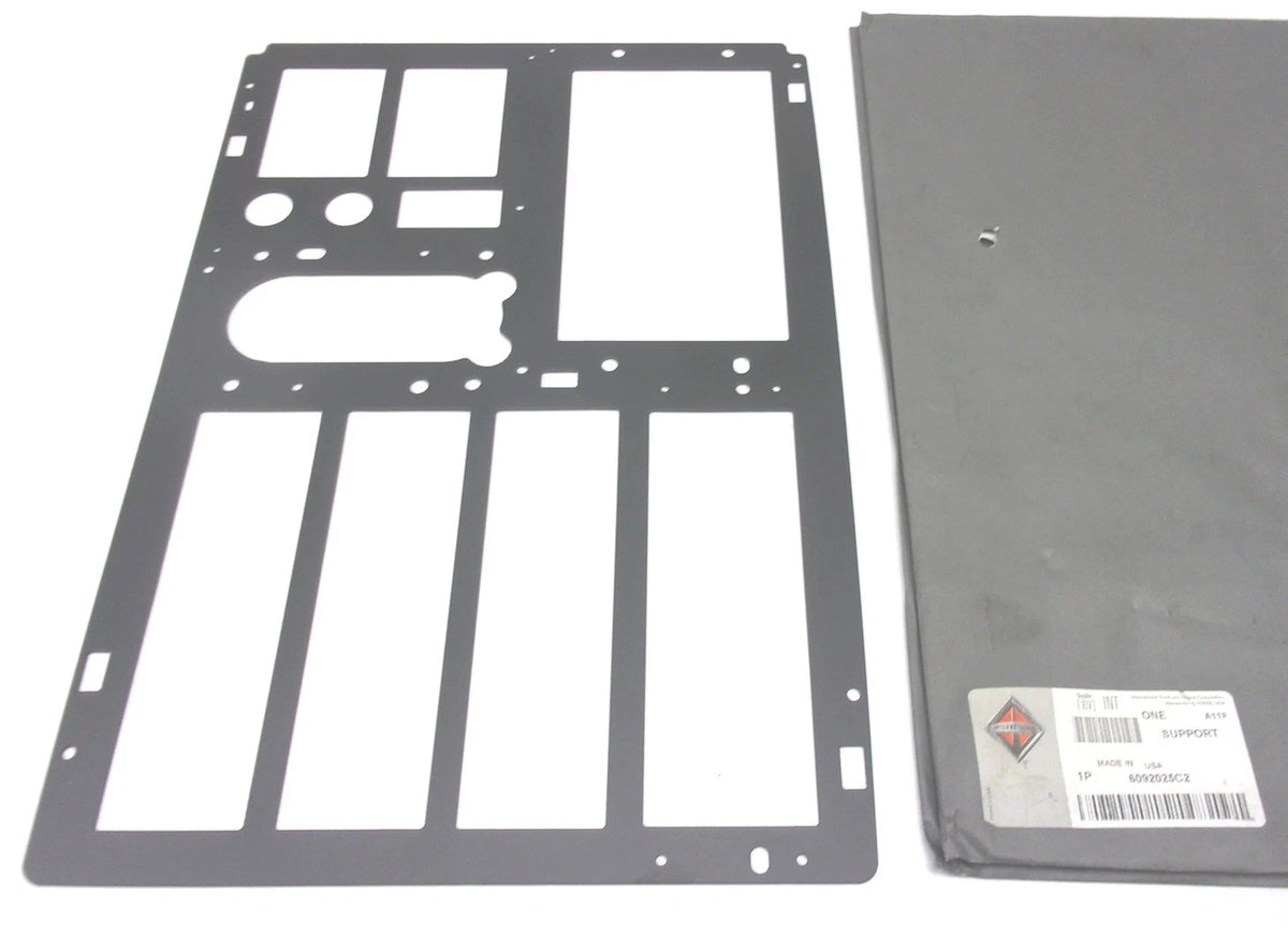 Center Support Panel for International ADR Truck (6092025C1, 6092025C2)