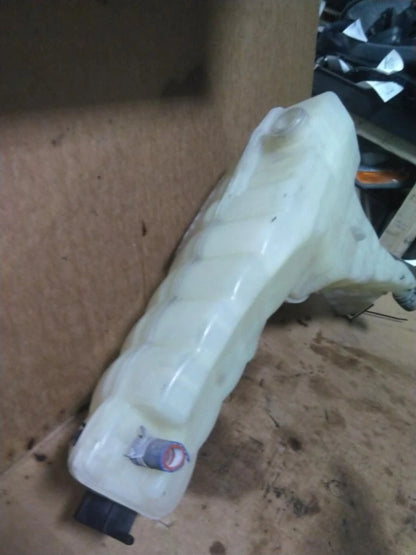 Radiator Overflow Tank for Peterbilt 579 (2018)