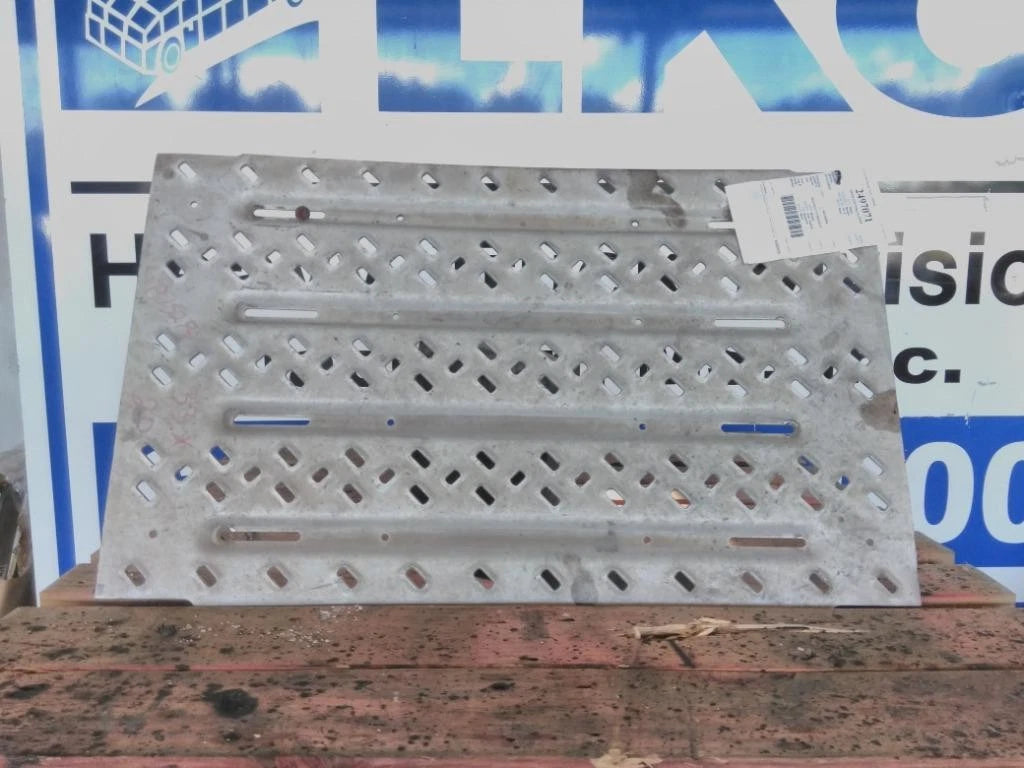 Deck Catwalk for Mack CXU612 (2015)