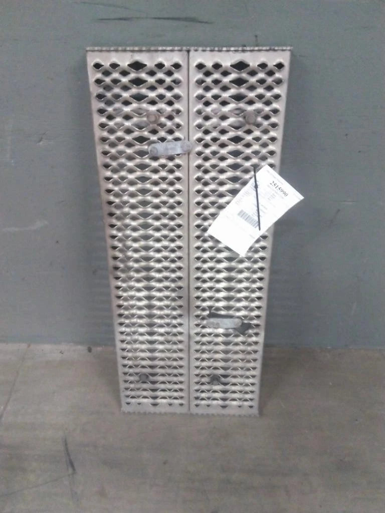 Deck Catwalk for Peterbilt 579 (2020)