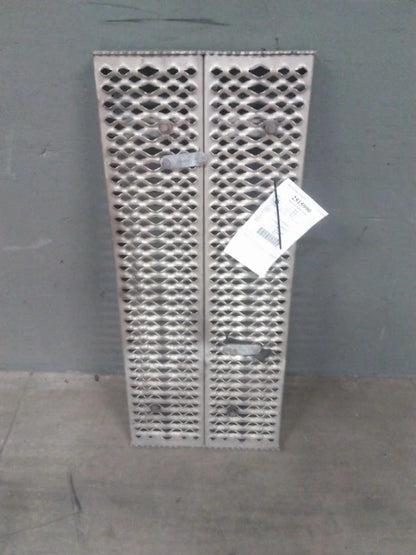 Deck Catwalk for Peterbilt 579 (2020)